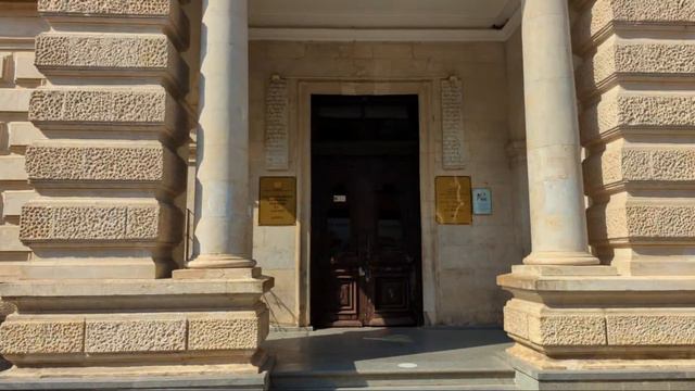 Прогулка по Кутаиси и ответы на вопросы. Достопримечательности, кафе и магазины в Кутаиси | Madloba смотреть онлайн