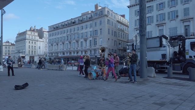 Old Port of Marseille, France - a Brass Band on Sat, 25 Jan 2020. смотреть онлайн