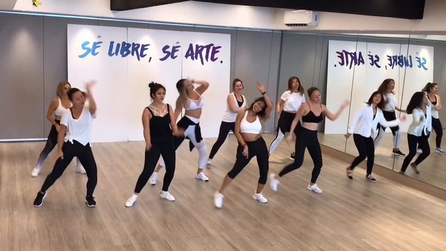 OYE PABLO - Danna Paola | Coreografía Oficial Dance Workout | DNZ Workout | DNZ Studio смотреть онлайн