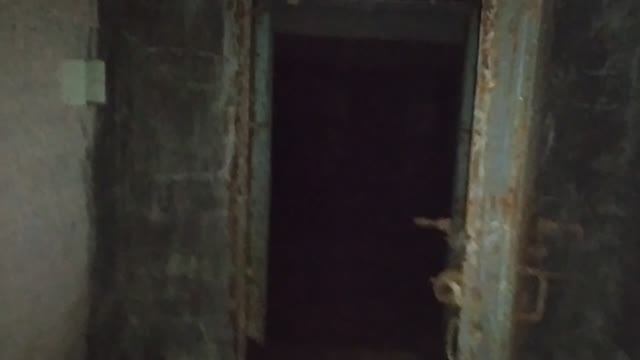 заброшенное бомбоубежище. смотреть онлайн