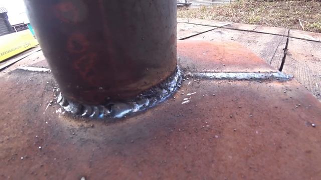 Жизнь в деревне. Делаю трубу на печку для бани. смотреть онлайн