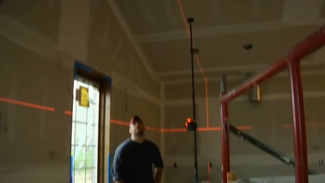 Bosch GLL2-80P Dual Plane Leveling and Alignment Laser Demo Video смотреть онлайн