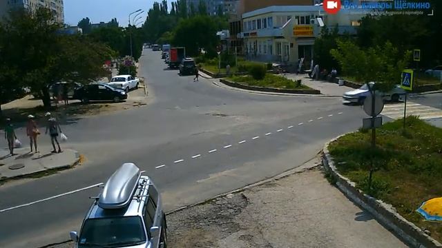 Перекрёсток в Щёлкино, 18.08.2015 - time-lapse с камеры 2 смотреть онлайн