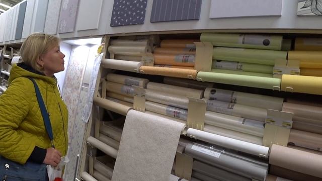 15.10. 18  Ремонт начался. Леруа Мерлен.  Выбираем обои и кафель.