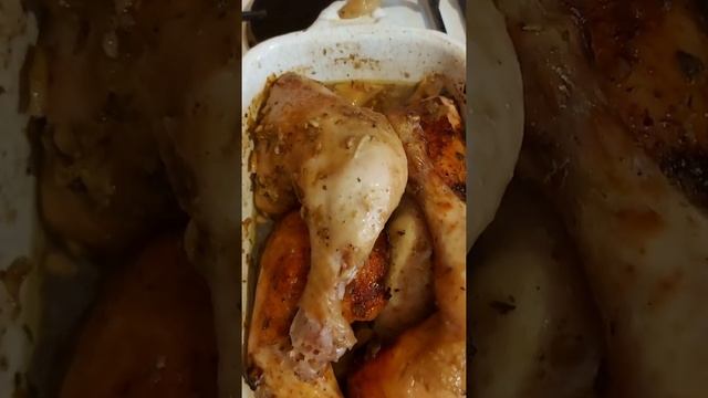 Куриные крылышки и голени в духовке/картошка толченка?? смотреть онлайн
