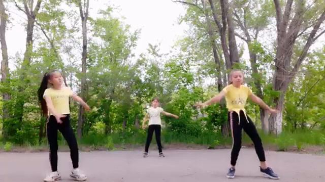 Танец под песню падкая смотреть онлайн