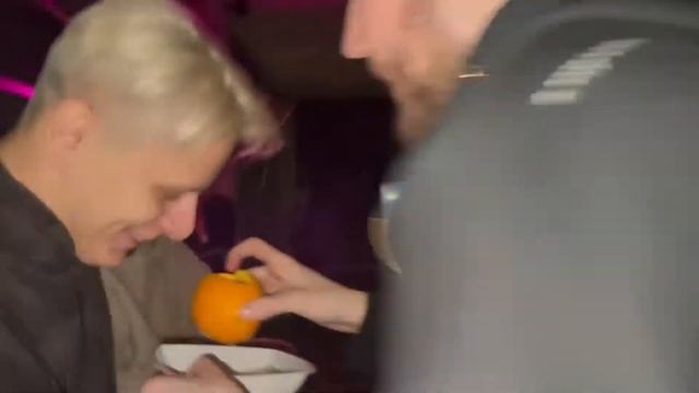 ПЛОХОЙ ПАРЕНЬ И КУЕРТОВ ПЫТАЮТСЯ СПUТЬ АРИНЯН НА ДНЕ РОЖДЕНИЯ. смотреть онлайн