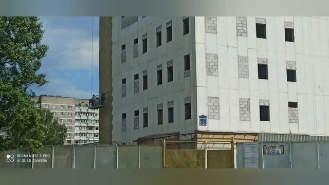 Строительная люлька. Ремонт фасада здания. смотреть онлайн