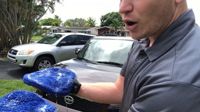 BEST WASH MITT FOR THE PRICE - MIGHT AS WELL GET TWO смотреть онлайн