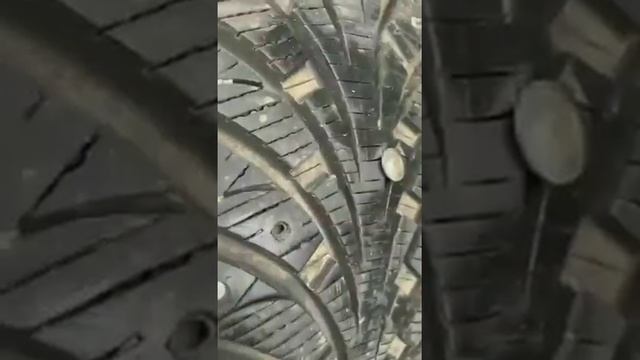 Больше не нужно искать ближайший шиномонтаж!Переобувка и ремонт шины с выездом на место смотреть онлайн