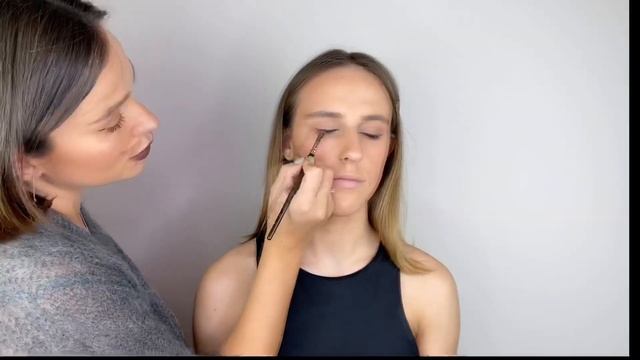 Макияж на 14 февраля ❤️Растушеванная стрелка смотреть онлайн