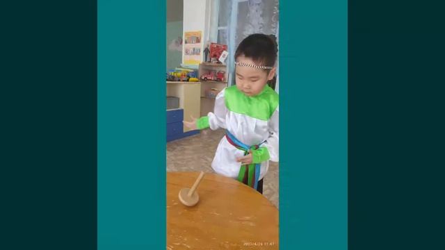 "Саха сирин күнүнэн" 100-летие ЯАССР старшая группа "Тииҥчээн" МБДОУ д/с "Сказка" смотреть онлайн