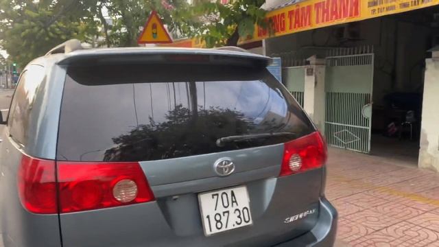 Siêu Phẩm gia đình đến từ TÂY NINH:Toyota SIENNA 2007 nhập Mỹ chỉ 390tr sđt:0785 626262 e Lộc смотреть онлайн