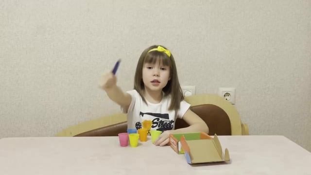 Развивающая игра сортер стаканчики. Развивающая игра. смотреть онлайн