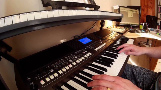 Angelo - on Yamaha PSR-S670 смотреть онлайн