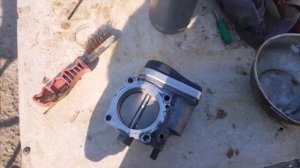 Помывка клапана абсорбера , обратного клапана вакуума , эл.дросель на Chevrolet Epica