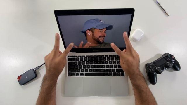 VALE A Pena COMPRAR O MACBOOK PRO De 2017 Em 2020? ?
