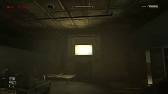 Outlast, Breaking and Entering смотреть онлайн