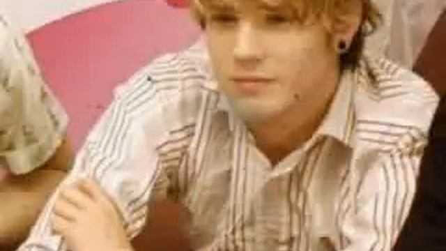 Dougie Poynter..Blonde or Brunette? смотреть онлайн