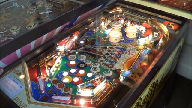 EIGHT BALL DELUXE PINBALL MACHINE - BY BALLY 1981 RARE EARLY MODEL WITH A FACTORY PLASTIC PLAYFIELD смотреть онлайн