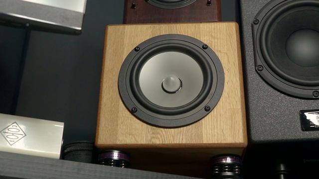 ПЕРЕХАЙПЛЕННЫЕ МОНИТОРЫ DMAX SUPER CUBES. ЧЕСТНЫЙ ОБЗОР?