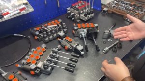 Гидрораспределитель на мини экскаватор. Типы и возможности применения