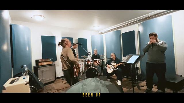 BEEN UP-Последнии деньги (кавер Чиж и К) смотреть онлайн