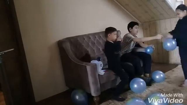 Бөлме толы шарлар смотреть онлайн