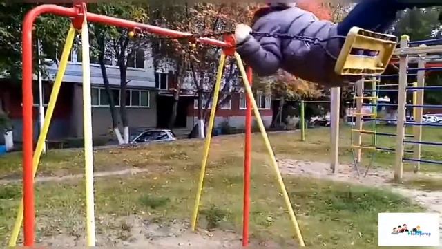Как Правильно Качаться На Качелях смотреть онлайн