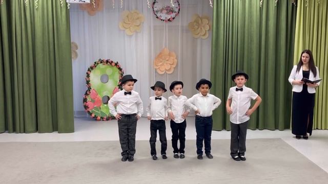 Заседание клуба джентельменов в преддверии празднования «8 марта» смотреть онлайн