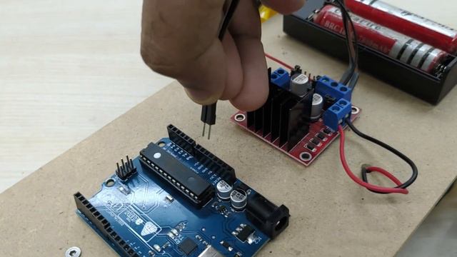 How to make a Line Following Robot || Arduino Project || Line follower robot making tutorial смотреть онлайн