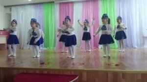 Танец детей, танец стюардесс. Чечня