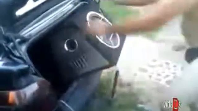 Как нужно устанавливать сабвуфер в автомобиль смотреть онлайн