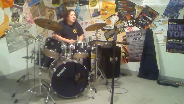 M.C.D todo por nada improvisando con la bateria del silo смотреть онлайн