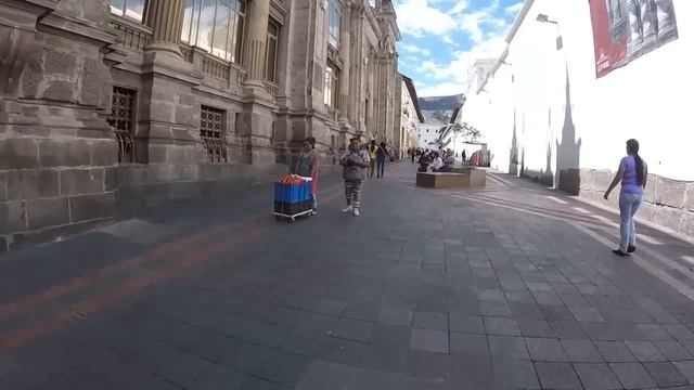 A Walking Tour of Beautiful QUITO, Ecuador смотреть онлайн