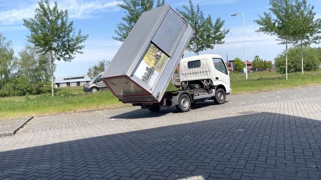 Bedrijfswagen Toyota Dyna 100sc 3.0 D-4D смотреть онлайн