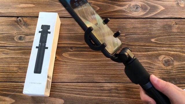 Xiaomi Mi Selfie Stick Tripod Bluetooth - складной штатив монопод и селфи палка (Aliexpress)