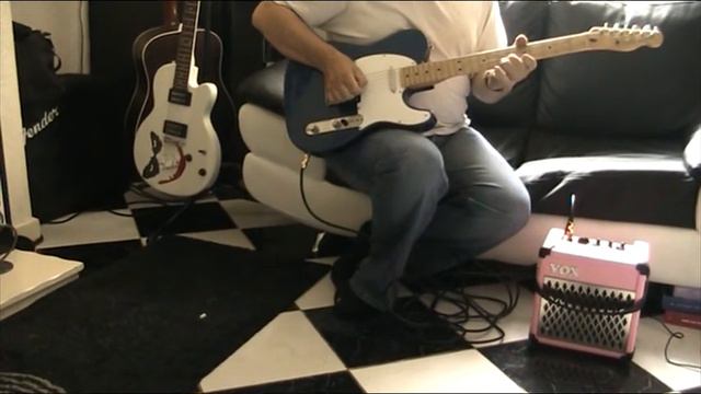 Fender custom telecaster(mexican) through a vox da5 practice amp. смотреть онлайн