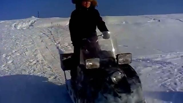 Буран с двигателем от Оки в горку.mp4 смотреть онлайн