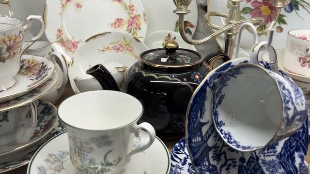 地下室のアンティーク食器が面白い！??シェリーが沢山---Must-see antique tableware in the basement смотреть онлайн