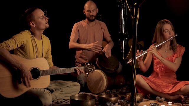 RM-7 DIY Ribbon Mics - Blumlein Pair On Acoustic Mantra Band Of Guitar, Flute And Percussion