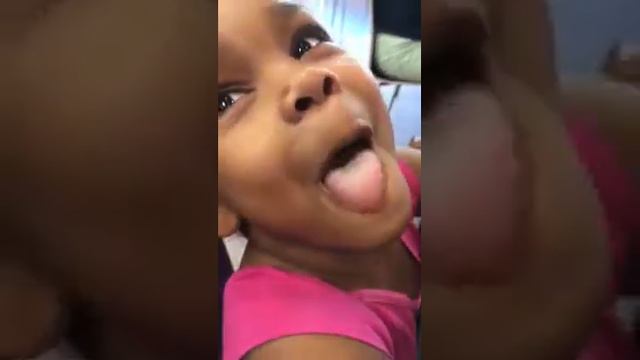 Roxy's Life: Ice cream with Gerber смотреть онлайн