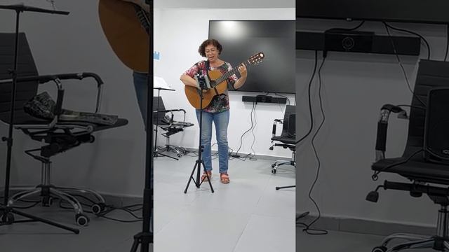 За туманом ( на русском и иврите) поёт Ариэла Марина Меламед смотреть онлайн