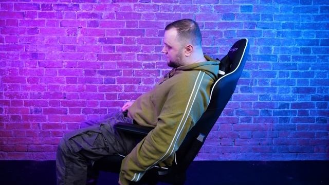Обзор игрового кресла DXRacer Racing OH/RV131 смотреть онлайн