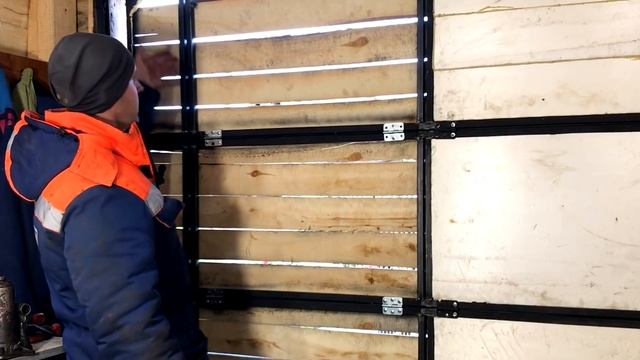 ПОДЪЁМНЫЕ ворота с ДВЕРЬЮ ! ЗАМОРОЧКИ реально своими руками смотреть онлайн