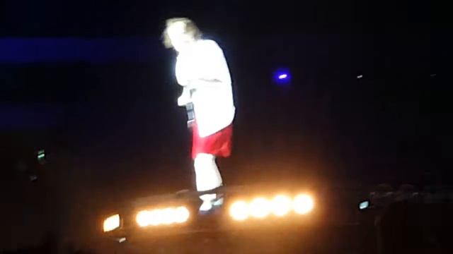 Angus Young guitar solo - ACDC Live Sevilla 2016 смотреть онлайн