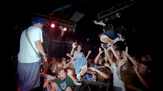 1997 11 26 Blink 182 Live UCI Bren Events Center, Irvine, CA смотреть онлайн