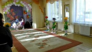 Дюймовочка в детском саду:)