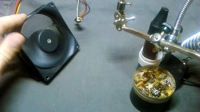 Как избавиться от дыма при паянии? (more comfort soldering with no smoke in the face) смотреть онлайн