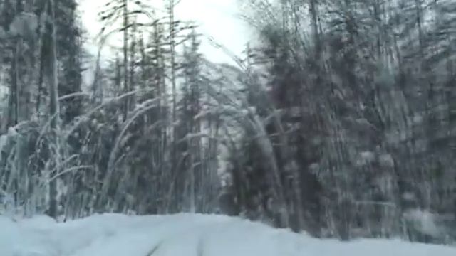 Кусочек автозимника г.Усть-Кут - г.Мирный (2012).wmv смотреть онлайн